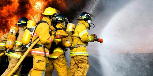 تامین لوازم حفاظت فردی آتش نشانان